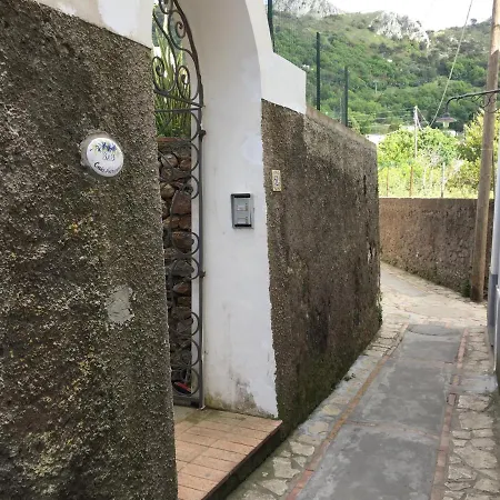 Oda ve Kahvaltı Casa Adriana 3*