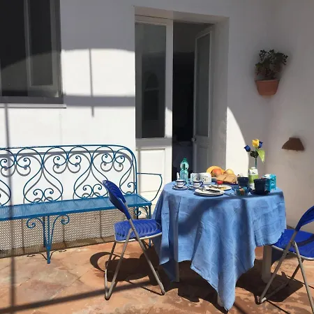 Casa Adriana 3*