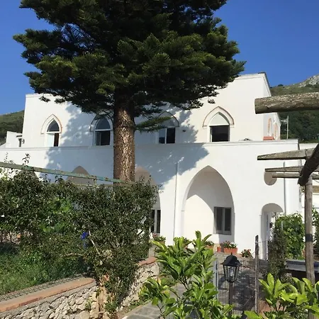 Casa Adriana 3* 아나카프리