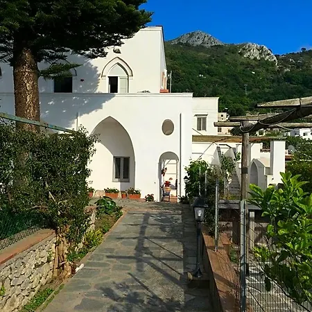Bed & Breakfast Casa Adriana 3*