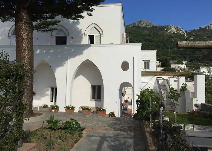 Casa Adriana Bed & Breakfast 3*