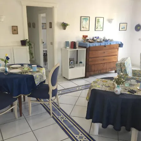 Casa Adriana Bed & Breakfast