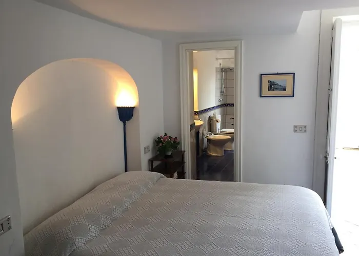 Casa Adriana Bed and Breakfast 3*