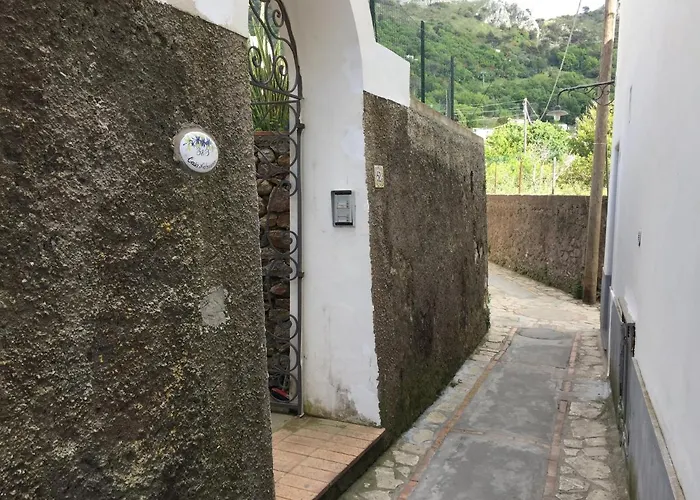 Bed and Breakfast Casa Adriana 3*